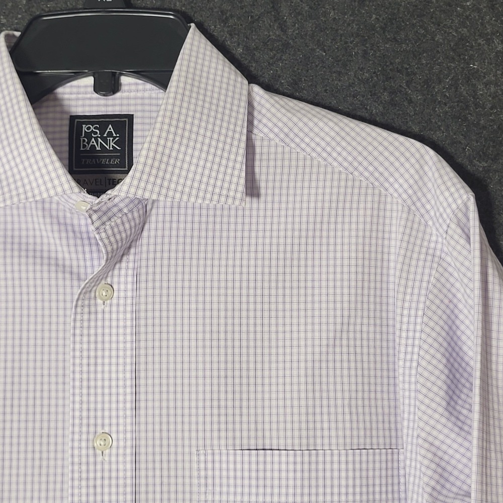 Jos A Bank Traveler Travel Tech Tailored Fit Purple Micro Check Shirt 15.5 34